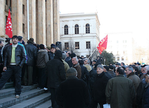 Митинг с требованием принятия нового пенсионного законодательства. Грузия, Тбилиси, 2 февраля 2010 года. Фото "Кавказского Узла"