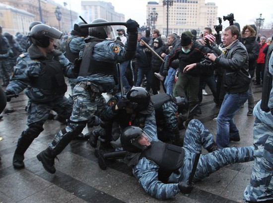 Столкновение с полицией.