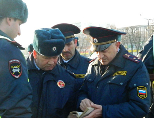 Смотр и развод нарядов полиции в Нальчике. Фото пресс-службы МВД КБР, http://07.mvd.ru