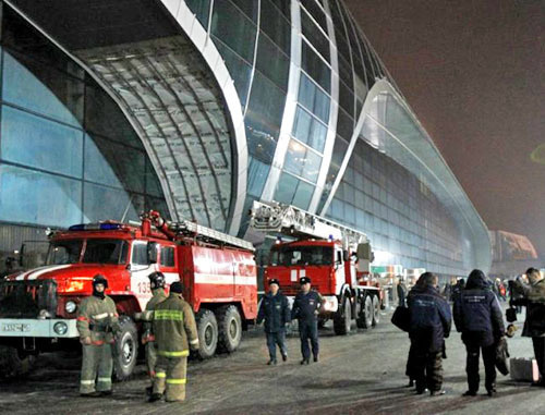 Теракт в аэропорту "Домодедово". Москва, 24 января 2011 г. Фото: информационное агентство «ФедералПресс», http://fedpress.ru