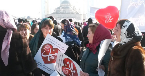 Митинг против карикатур на пророка Мухамада в Грозном. 19 января 2014 г. Фото Ахмеда Альдебирова для "Кавказского узла"
