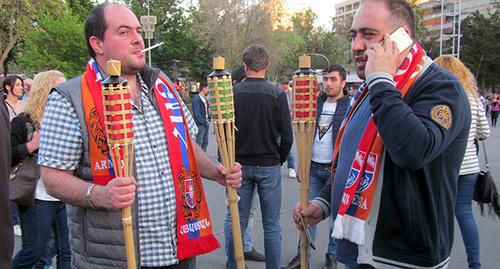 Митинг в память о жертвах геноцида армян в Ереване 23.04.2016. Фото Тиграна Петросяна для "Кавказского узла"