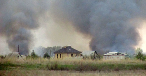 Пожар на озере Васино у хутора Тумак в Волго-Ахтубинской пойме Волгоградской области. Фото Вячеслава Ященко для "Кавказского узла"