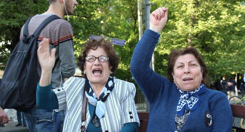 Митинг в Ереване 14 апреля. Фото Тиграна Петросяна для "Кавказского узла".