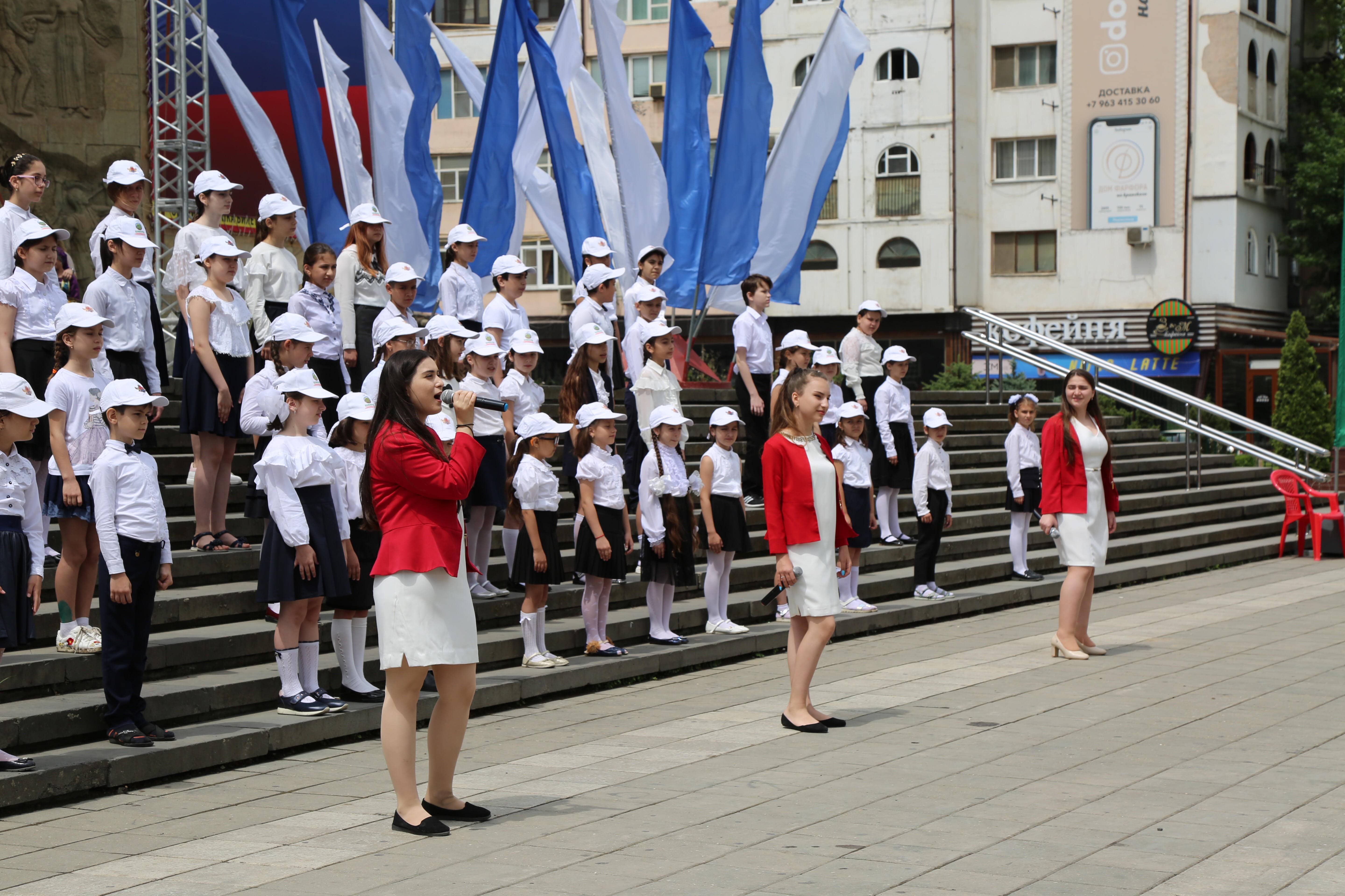 Открытие праздничного концерта в честь Дня России. Махачкала, 12 июня 2019 года. Фото Патимат Махмудовой для "Кавказского узла"