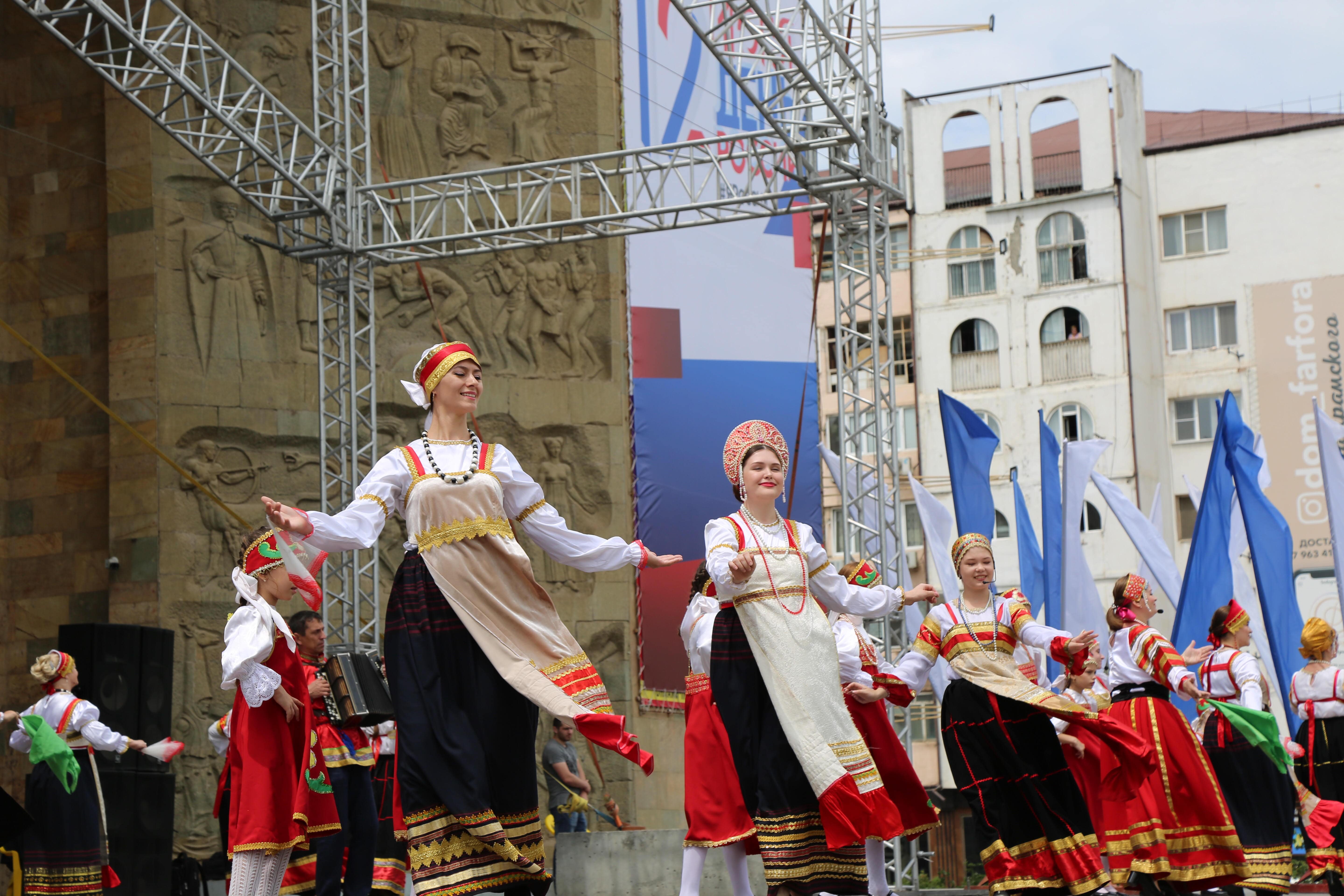 Ансамбль "Волна". Махачкала, 12 июня 2019 года. Фото Патимат Махмудовой для "Кавказского узла"