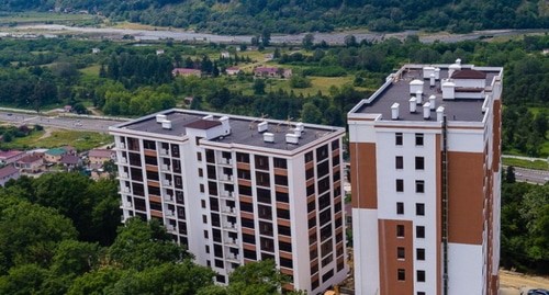 Дома в Вишневом переулке Сочи. Фото Светланы Кравченко для "Кавказского узла".