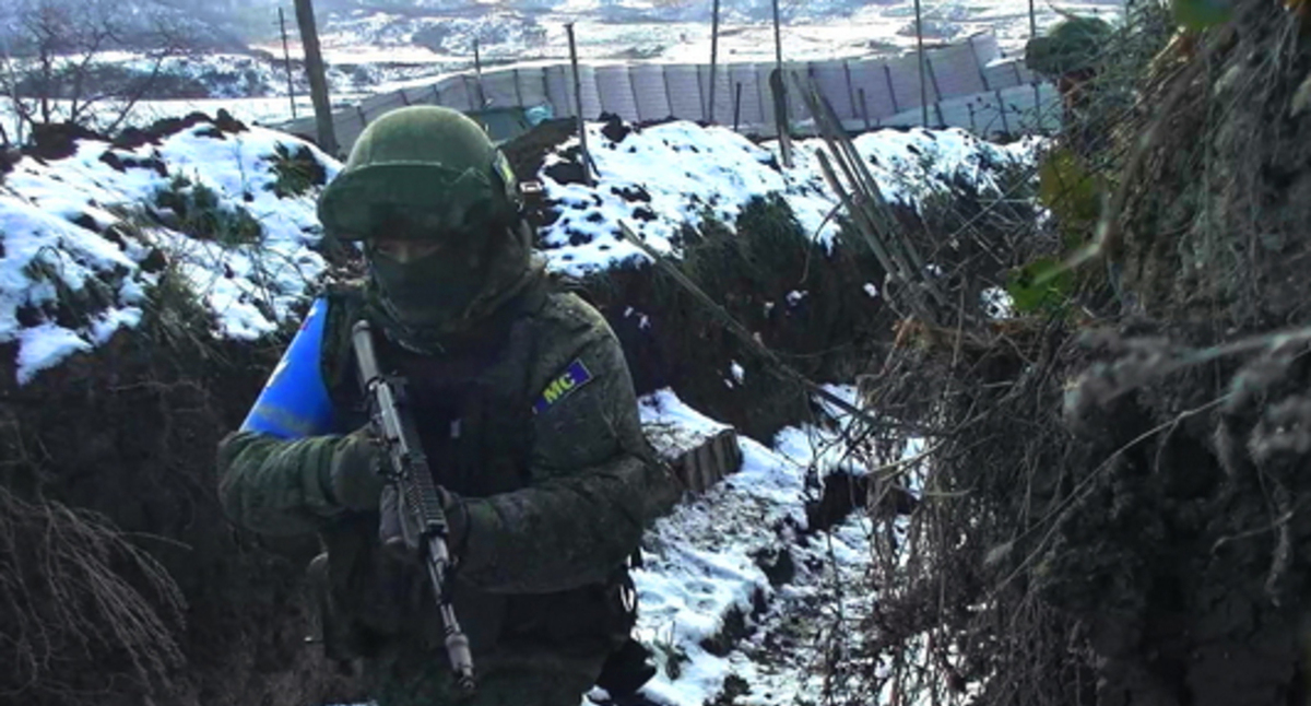 Миротворец в Нагорном Карабахе. Фото пресс-службы МО России https://mil.ru/russian_peacekeeping_forces/news/more.htm?id=12404352@egNews