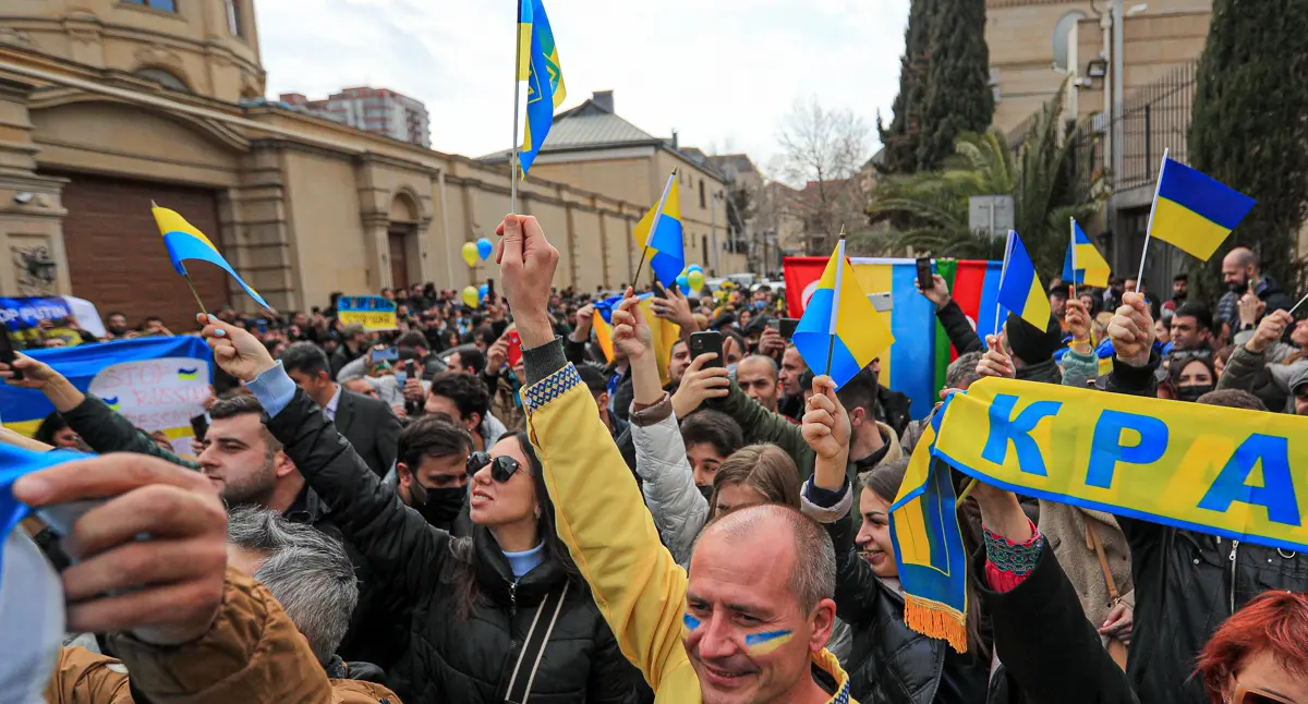 В Баку демонстранты выразили поддержку Украине. 27 февраля 2022 года. Фото Азиза Каримова для "Кавказского узла"