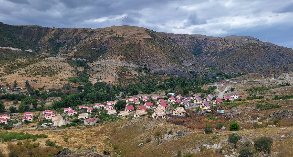 Поселок Ахавно в Бердзорском (Лачинском) коридоре. Фото Алвард Григорян для "Кавказского узла"