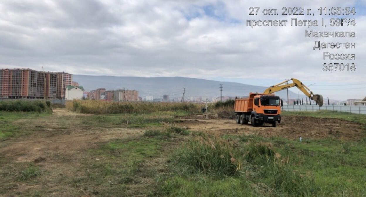 Попытка возобновить строительство храма около озера Ак-Гёль. Фото: пресс-служба мэрии Махачкалы https://t.me/chernovik/39808