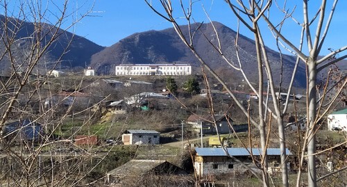 Школа в селе Азох Гадрутского района Нагорного Карабаха.  Фото Алвард Григорян для "Кавказского узла"