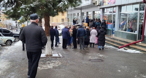 Очередь за яйцами в Степанакерте. 13 января 2023 года. Фото Алвард Григорян для "Кавказского узла".