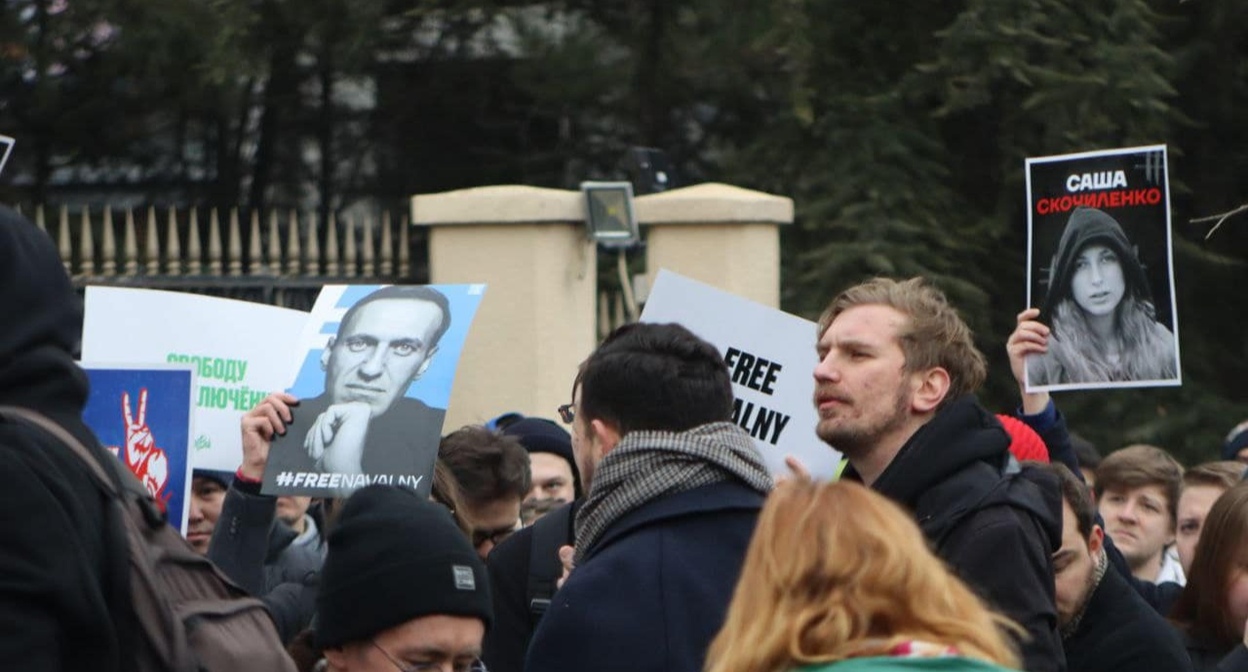 Акция в Тбилиси в поддержку российских политзаключенных. Фото: Reader.ge