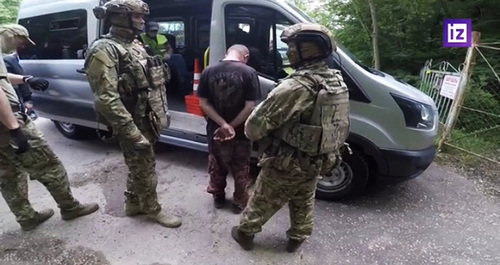 Подозреваемый в подготовке теракта в Геленджике. Скриншот видео https://t.me/izvestia/132391