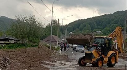 Сход селя в Нижнем Чегеме. Фото Жамбулата Эттеева, предоставлено "Кавказскому узлу" автором.