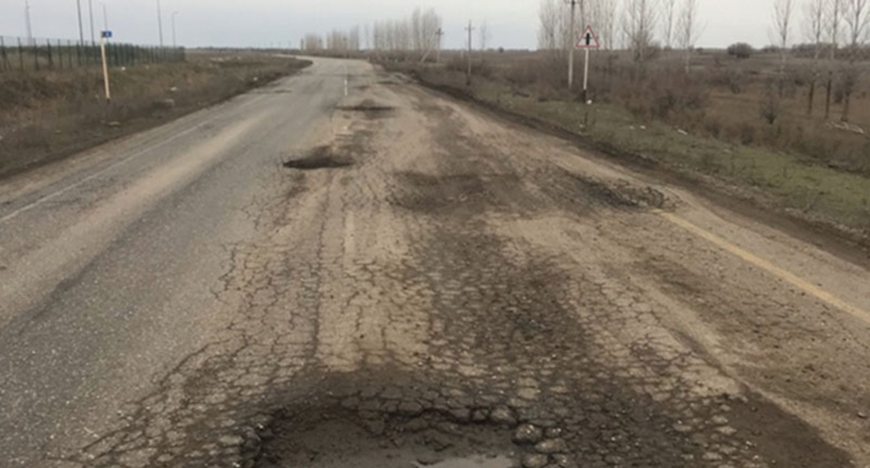 Дорога в село Красный Яр. Скриншот публикации https://vk.com/wall-37473293_1855240